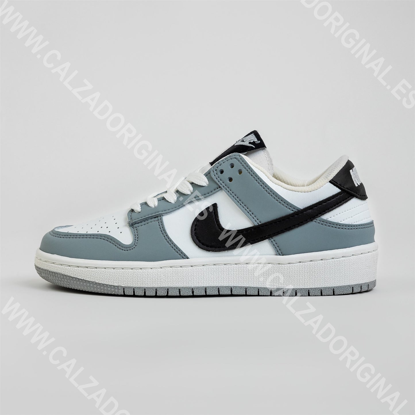 NIKE DUNK GRIS