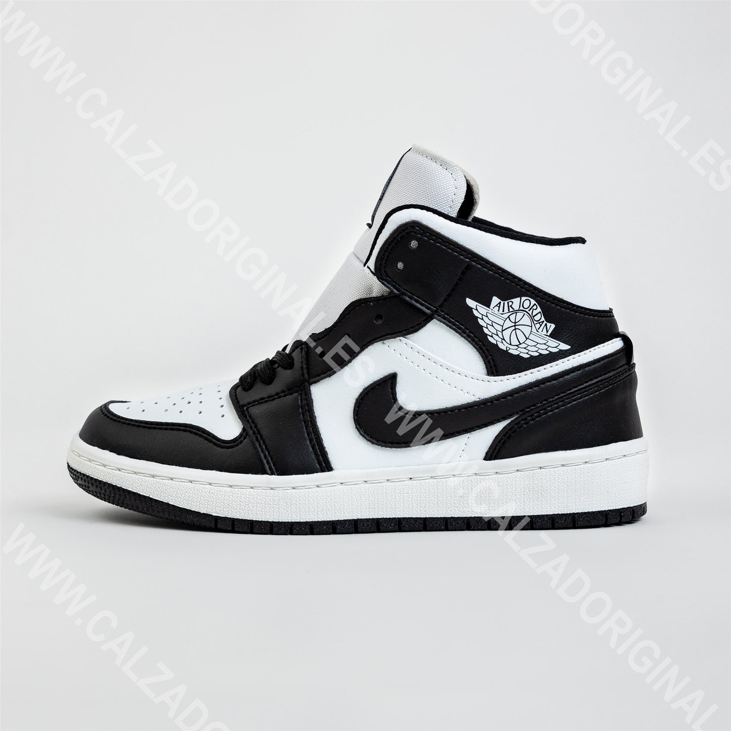 JORDAN - NEGRO CON BLANCO